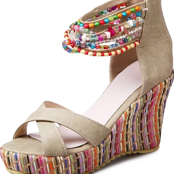 Dream Pairs Shoes - Dream Paris wedge boho style sandles. New in box